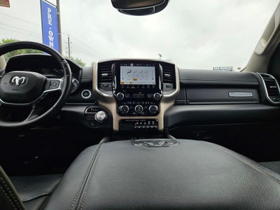 2022 RAM 1500 Laramie Crew Cab 4x2 5'7' Box