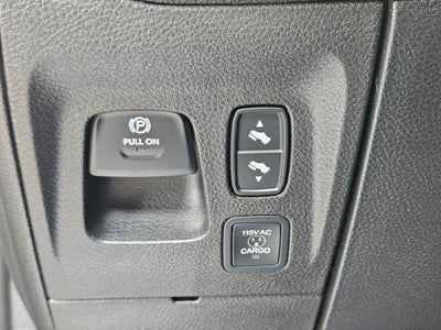 2022 RAM 1500 Laramie Crew Cab 4x2 5'7' Box