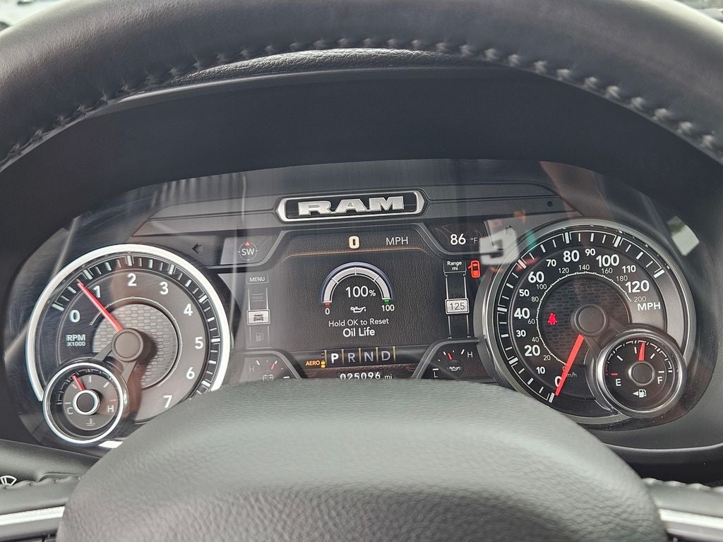 2022 RAM 1500 Laramie Crew Cab 4x2 5'7' Box