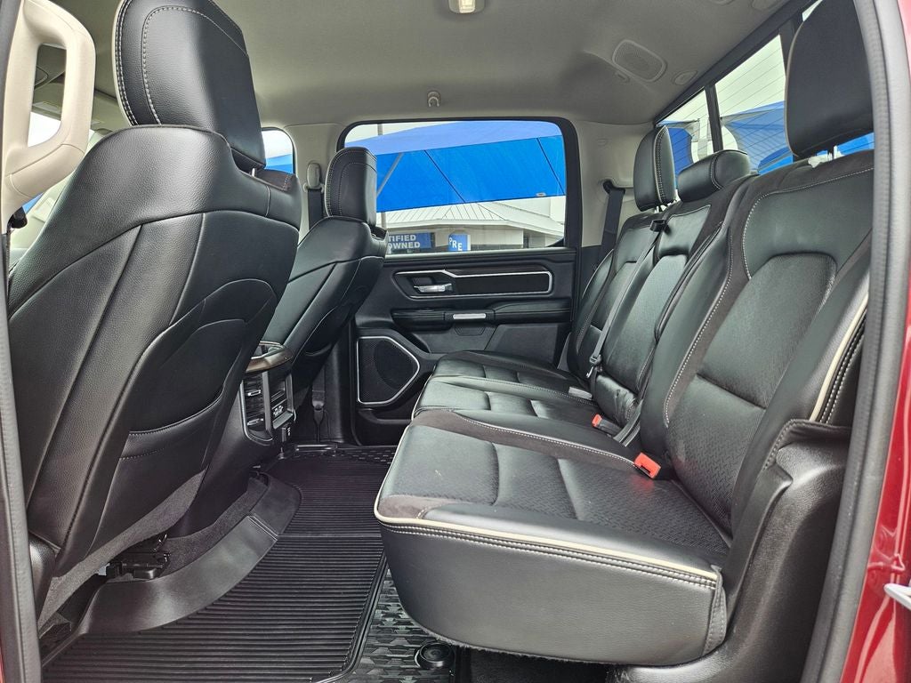2022 RAM 1500 Laramie Crew Cab 4x2 5'7' Box