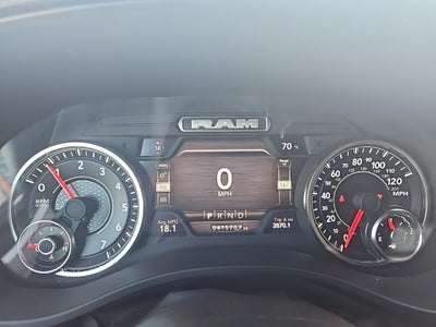 2024 RAM 1500 Laramie Crew Cab 4x2 5'7' Box