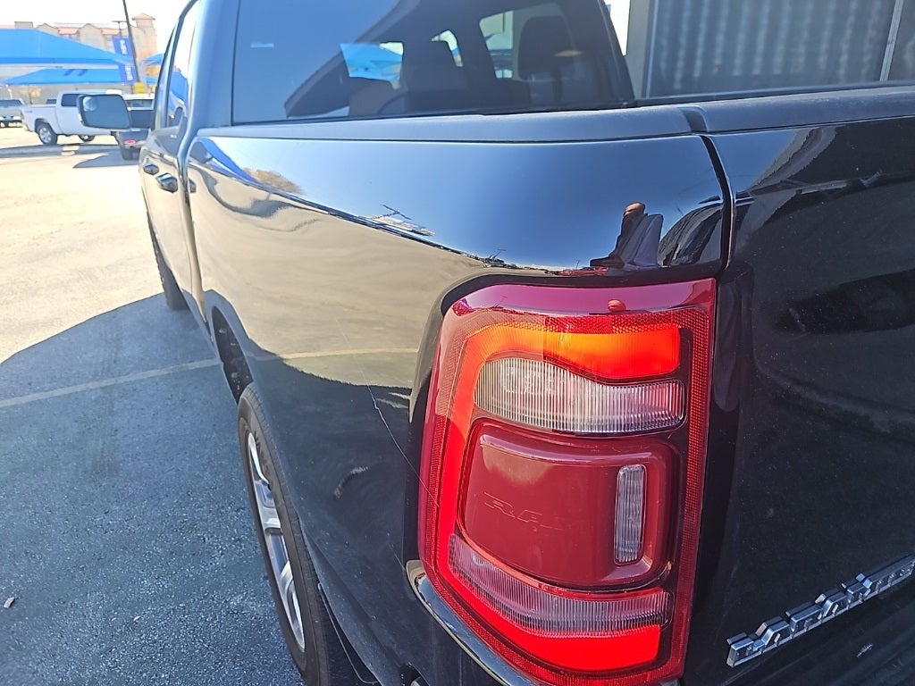 2024 RAM 1500 Laramie Crew Cab 4x2 5'7' Box