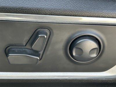 2022 RAM 1500 Laramie Crew Cab 4x2 5'7' Box