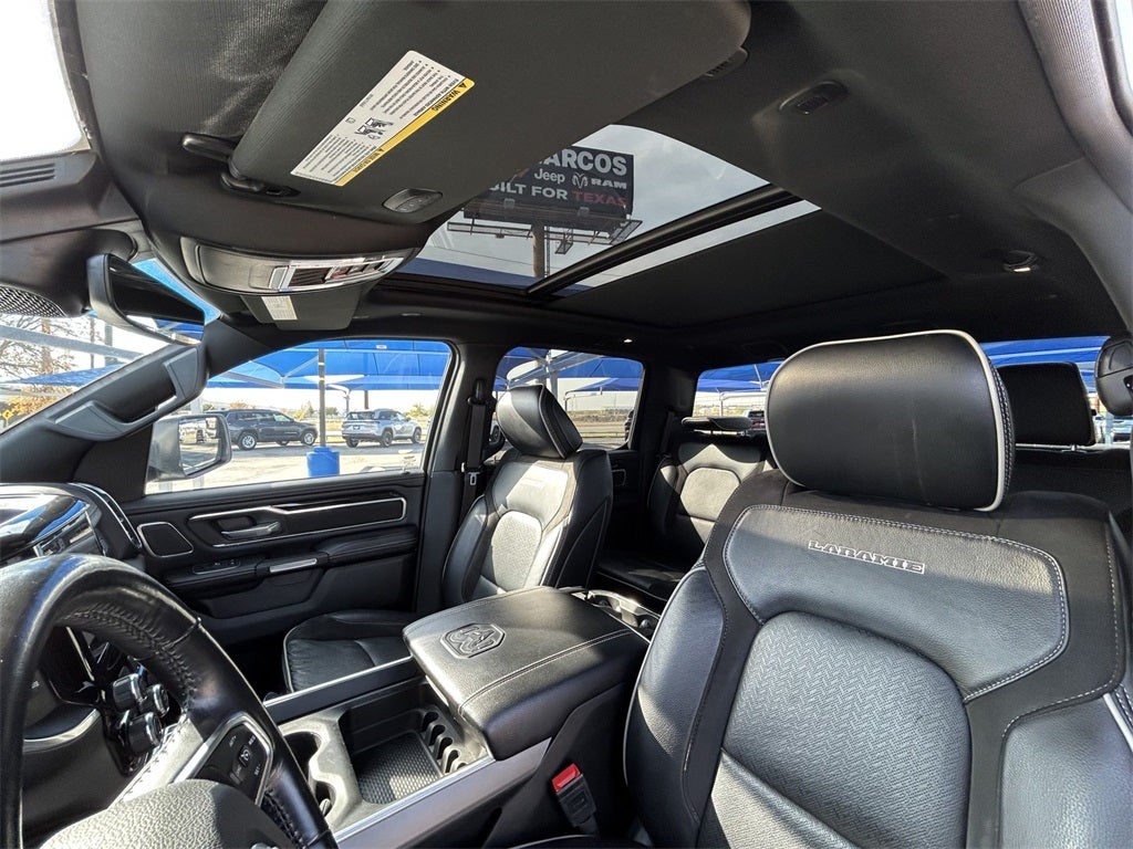 2022 RAM 1500 Laramie Crew Cab 4x2 5'7' Box