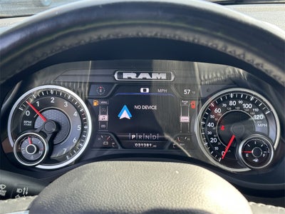 2022 RAM 1500 Laramie Crew Cab 4x2 5'7' Box