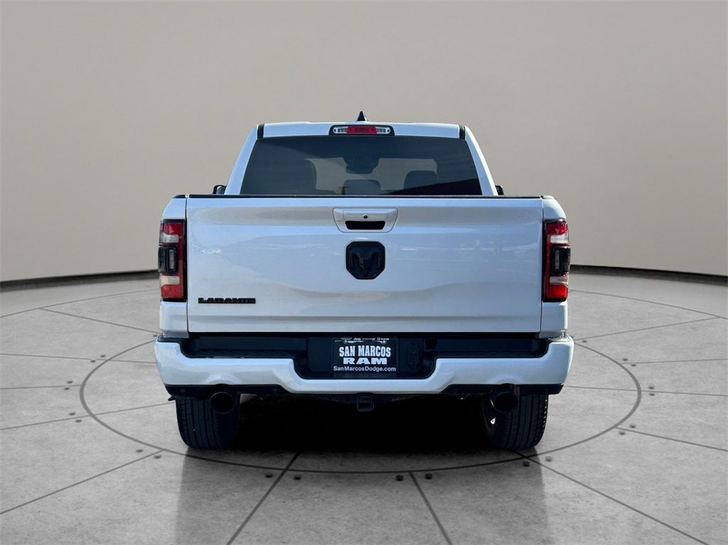 2022 RAM 1500 Laramie Crew Cab 4x2 5'7' Box