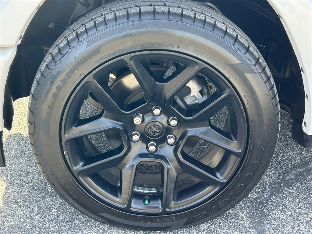 2022 RAM 1500 Laramie Crew Cab 4x2 5'7' Box