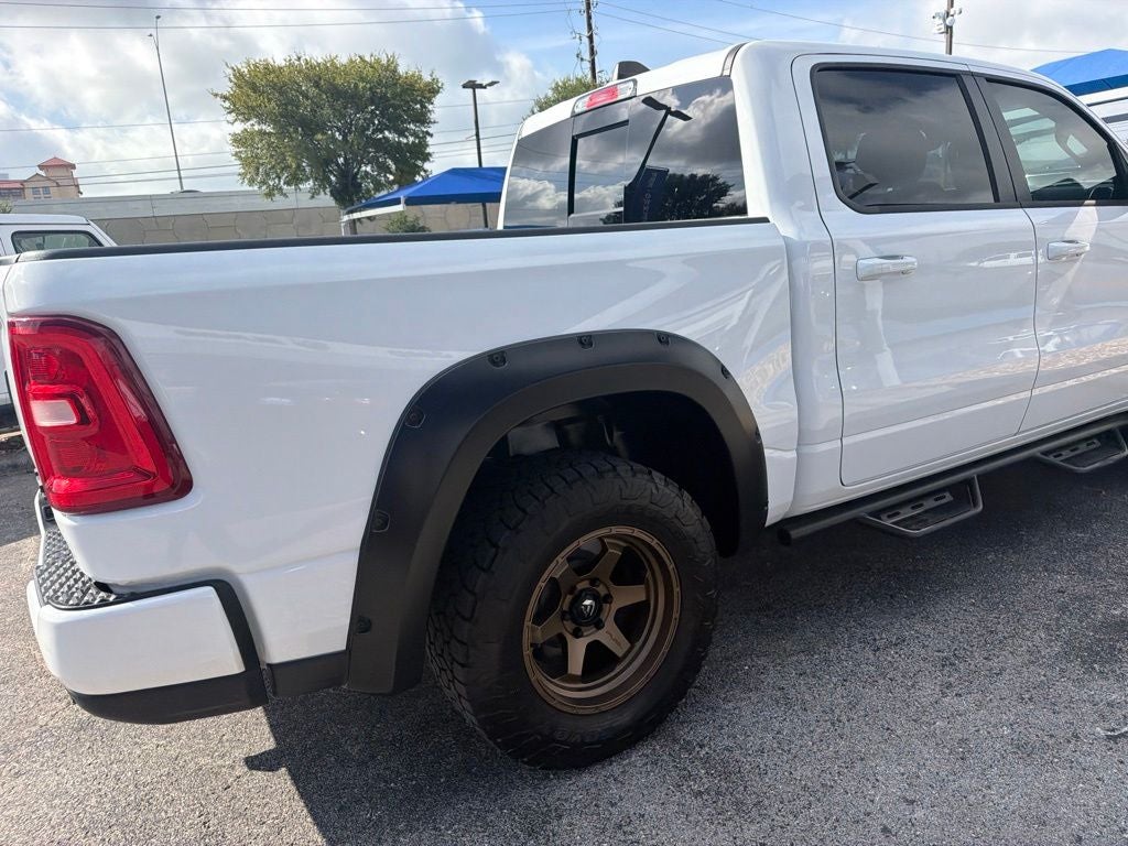 2025 RAM 1500 Big Horn Crew Cab 4x4 5'7' Box