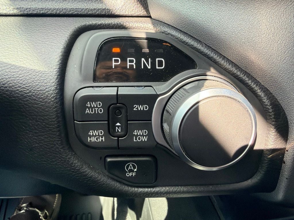 2025 RAM 1500 Big Horn Crew Cab 4x4 5'7' Box