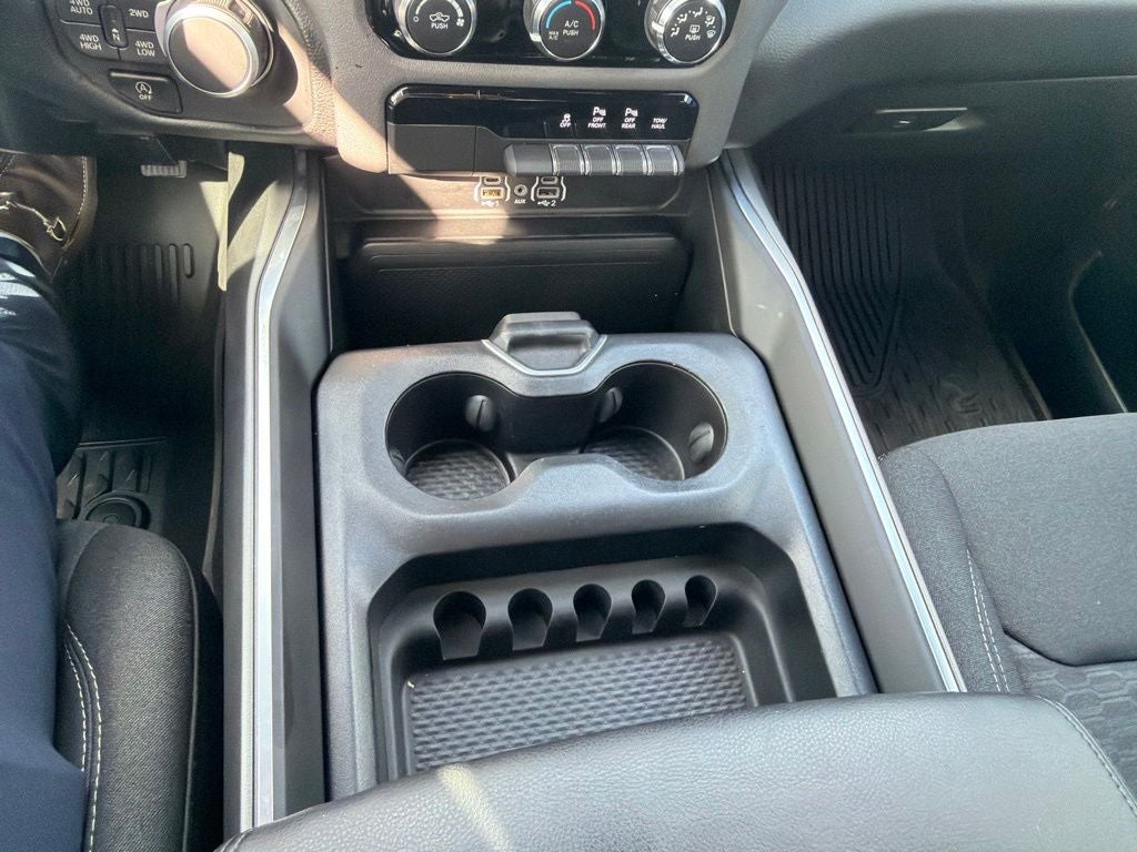 2025 RAM 1500 Big Horn Crew Cab 4x4 5'7' Box