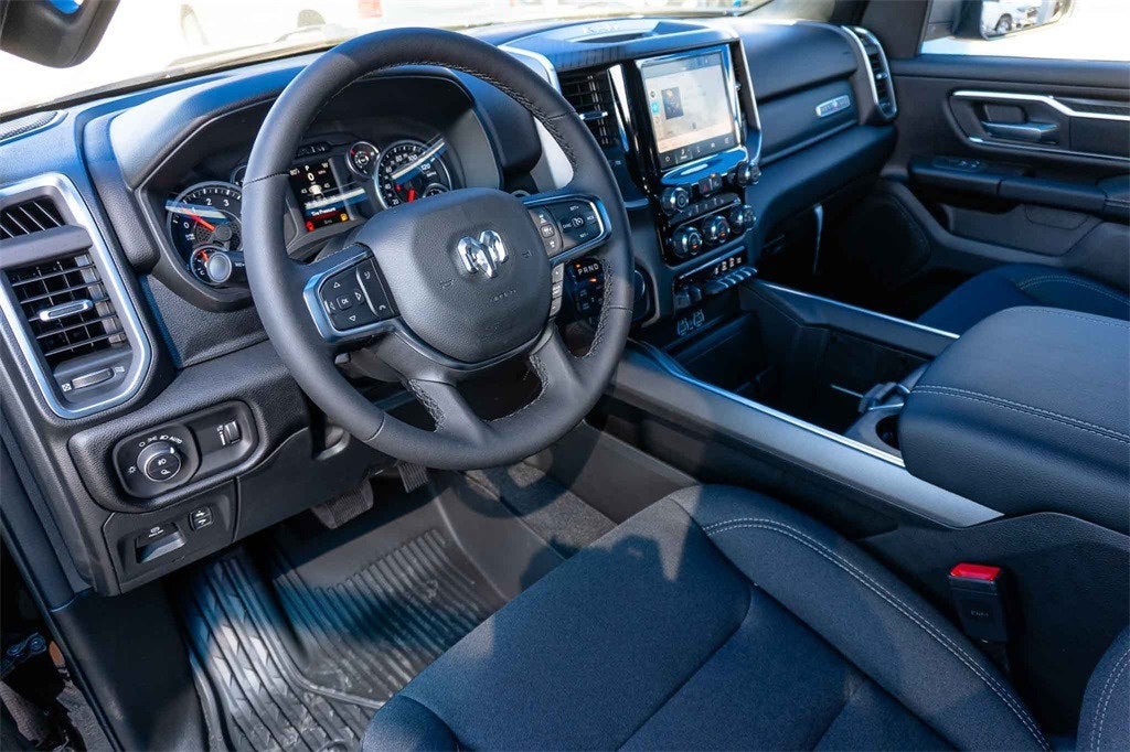 2026 RAM Ram 1500 RAM 1500 LONE STAR CREW CAB 4X4 5'7' BOX