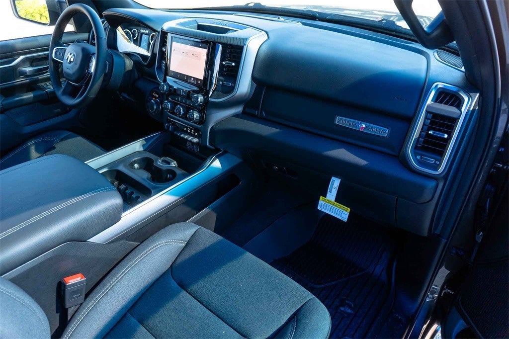 2026 RAM Ram 1500 RAM 1500 LONE STAR CREW CAB 4X4 5'7' BOX