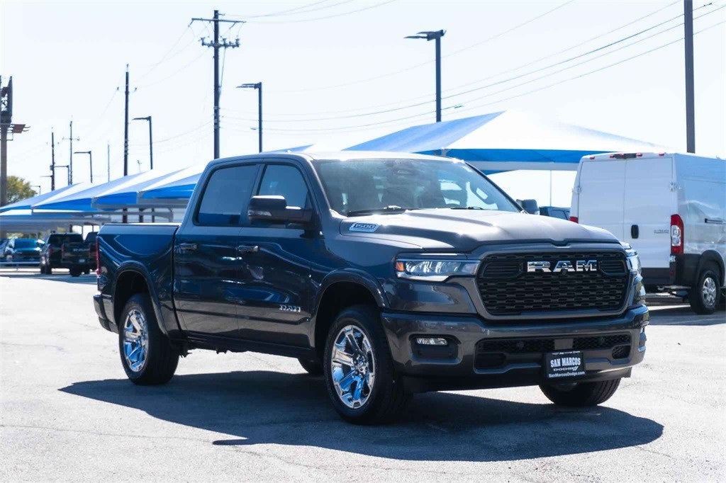 2026 RAM Ram 1500 RAM 1500 LONE STAR CREW CAB 4X4 5'7' BOX