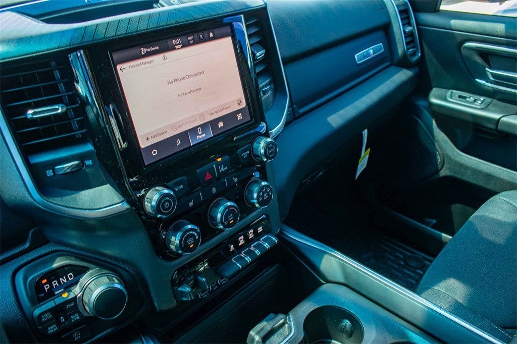 2026 RAM Ram 1500 RAM 1500 LONE STAR CREW CAB 4X4 5'7' BOX