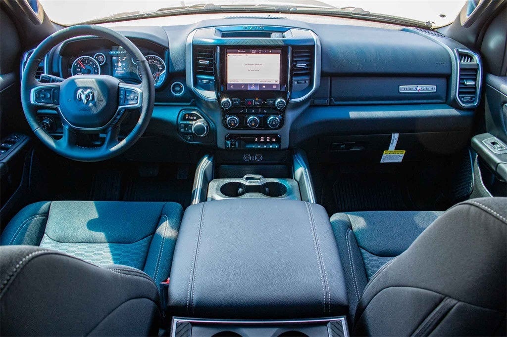 2026 RAM Ram 1500 RAM 1500 LONE STAR CREW CAB 4X4 5'7' BOX