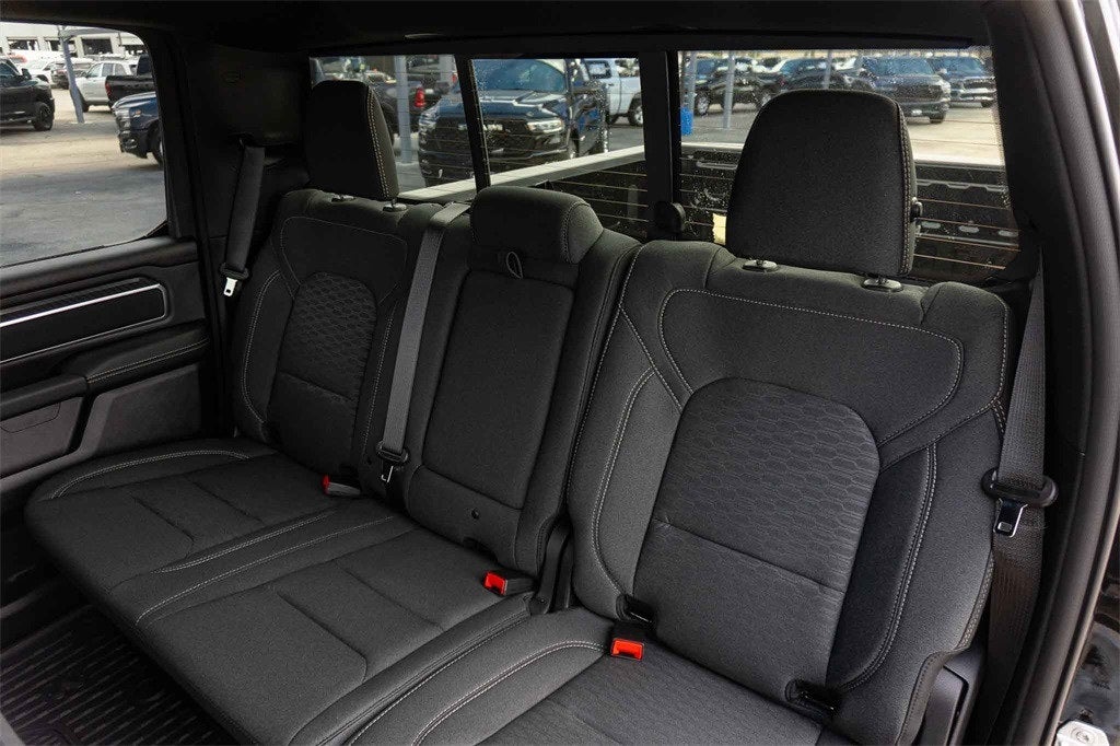 2026 RAM Ram 1500 RAM 1500 LONE STAR CREW CAB 4X4 5'7' BOX