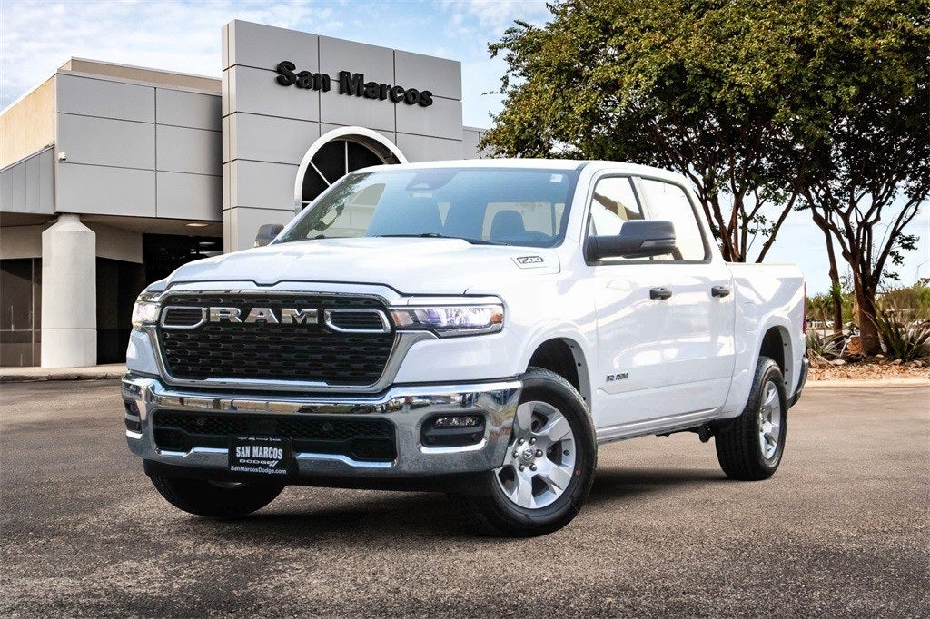 2026 RAM Ram 1500 RAM 1500 LONE STAR CREW CAB 4X4 5'7' BOX