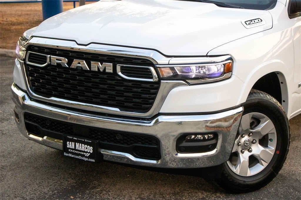 2026 RAM Ram 1500 RAM 1500 LONE STAR CREW CAB 4X4 5'7' BOX