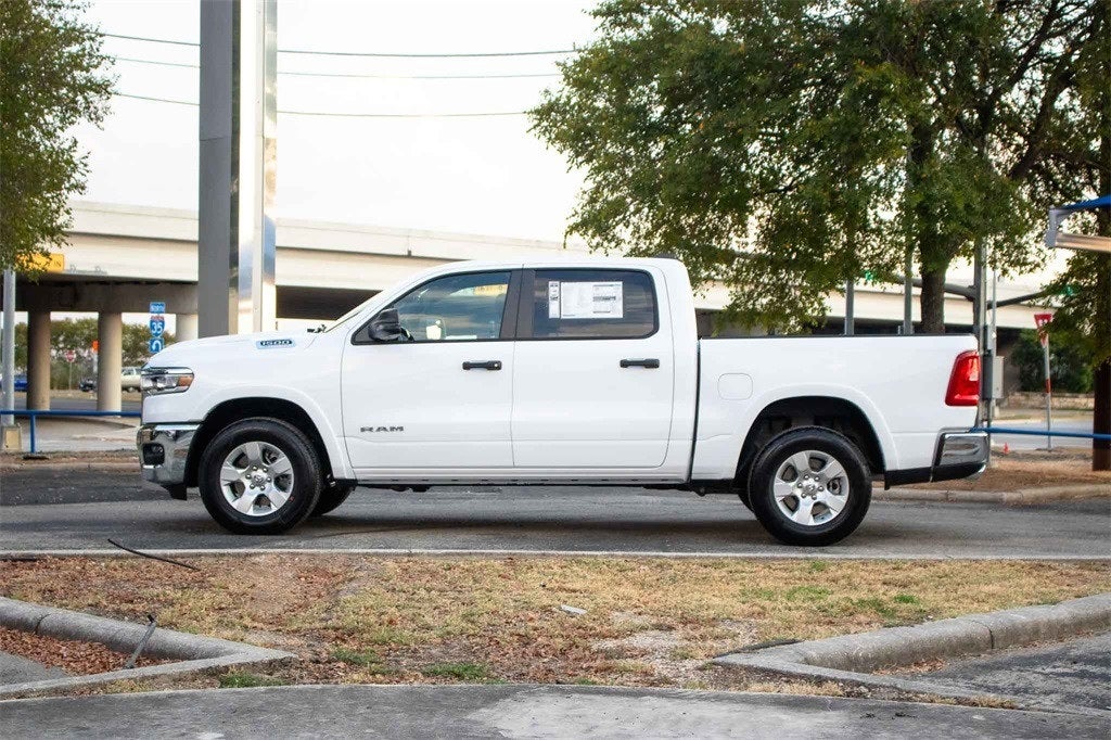 2026 RAM Ram 1500 RAM 1500 LONE STAR CREW CAB 4X4 5'7' BOX
