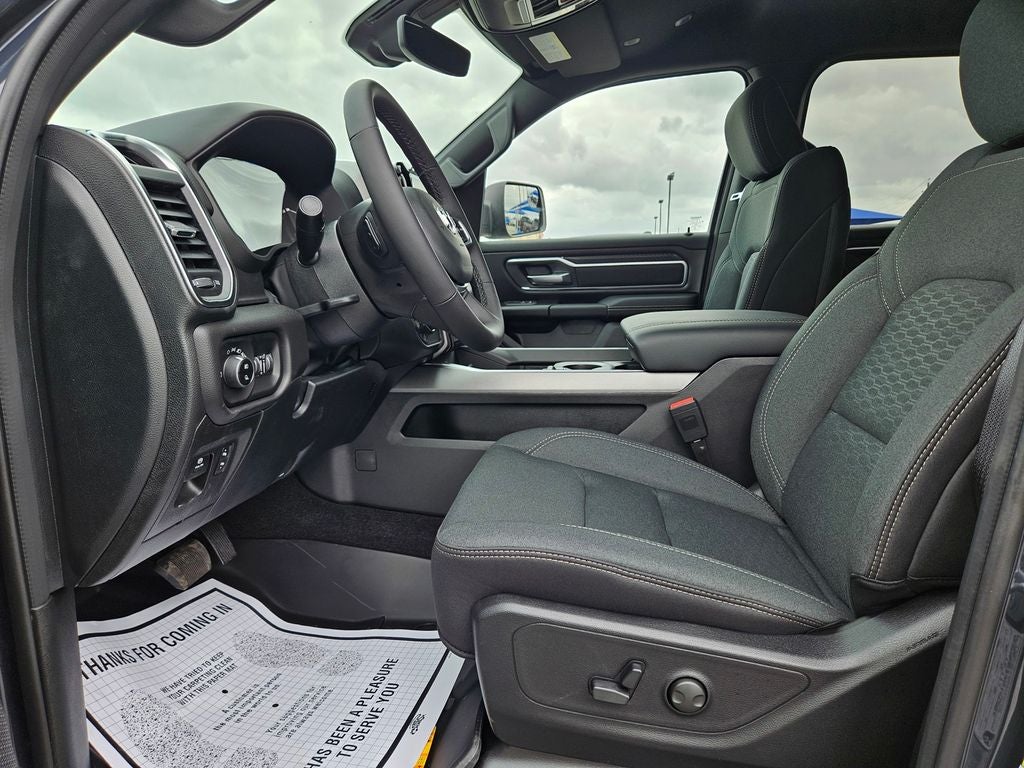 2026 RAM Ram 1500 RAM 1500 LONE STAR CREW CAB 4X4 5'7' BOX