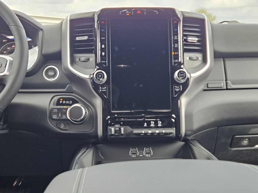 2026 RAM Ram 1500 RAM 1500 LONE STAR CREW CAB 4X4 5'7' BOX