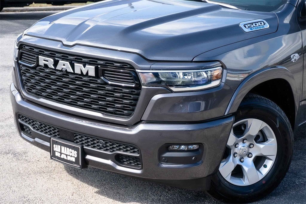 2026 RAM Ram 1500 RAM 1500 LONE STAR CREW CAB 4X4 5'7' BOX