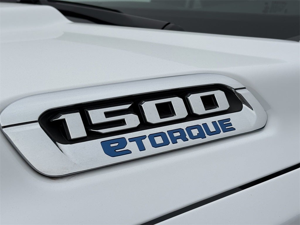 2026 RAM Ram 1500 RAM 1500 LONE STAR CREW CAB 4X4 5'7' BOX