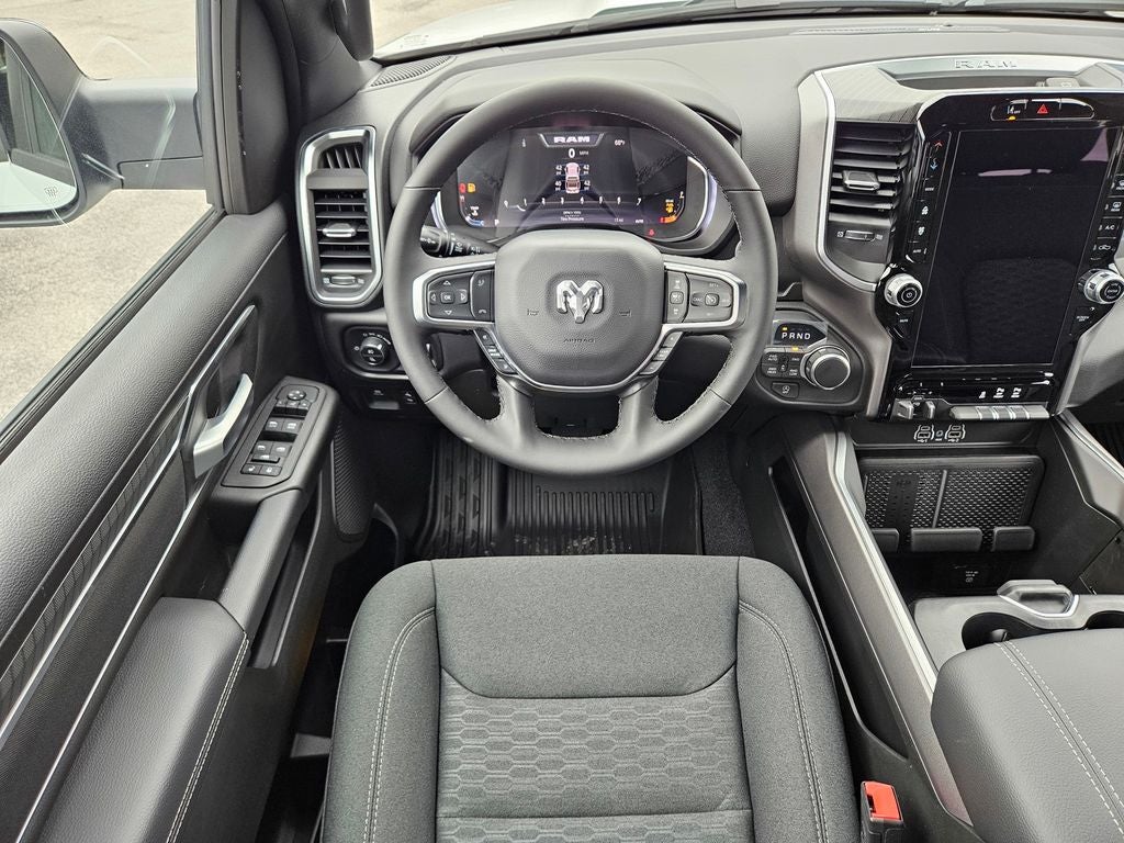 2026 RAM Ram 1500 RAM 1500 LONE STAR CREW CAB 4X4 5'7' BOX