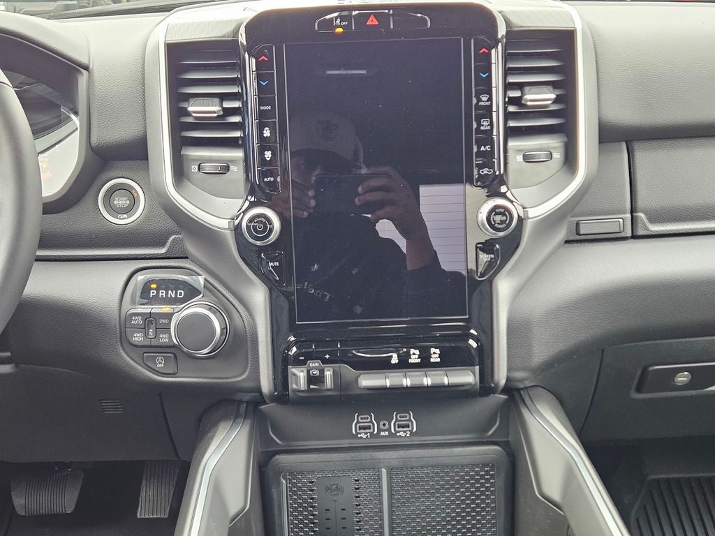 2026 RAM Ram 1500 RAM 1500 LONE STAR CREW CAB 4X4 5'7' BOX