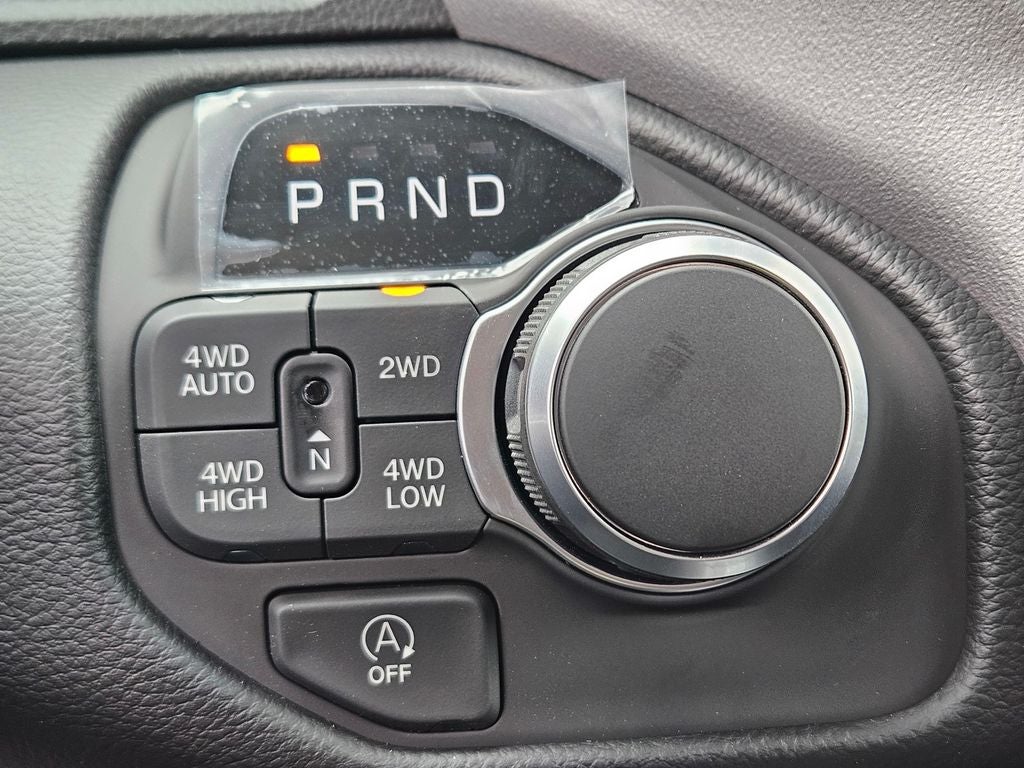 2026 RAM Ram 1500 RAM 1500 LONE STAR CREW CAB 4X4 5'7' BOX