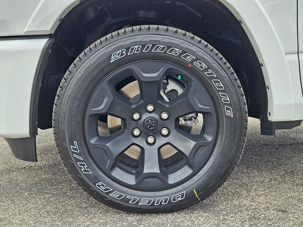 2026 RAM Ram 1500 RAM 1500 LONE STAR CREW CAB 4X4 5'7' BOX