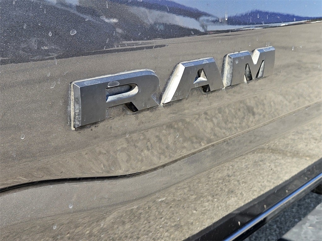 2022 RAM 1500 Lone Star Crew Cab 4x4 5'7' Box