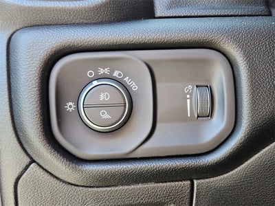 2022 RAM 1500 Lone Star Crew Cab 4x4 5'7' Box