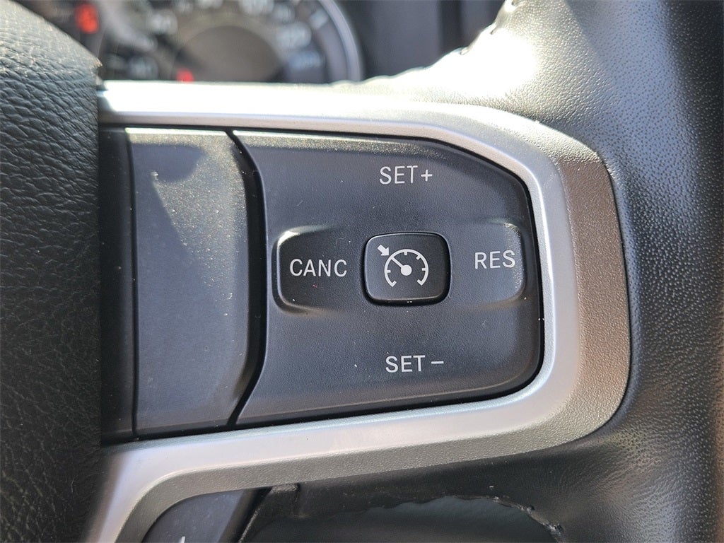 2022 RAM 1500 Lone Star Crew Cab 4x4 5'7' Box