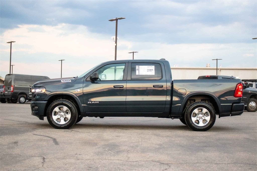 2026 RAM Ram 1500 RAM 1500 LONE STAR CREW CAB 4X4 5'7' BOX