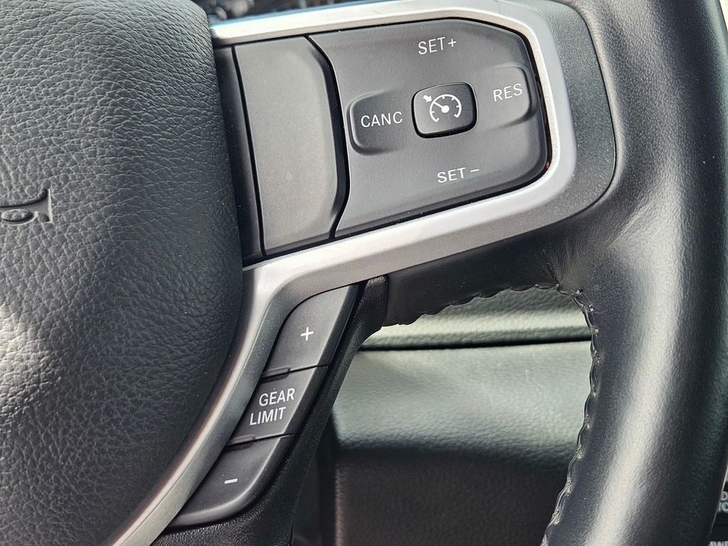 2023 RAM 1500 Big Horn Crew Cab 4x4 5'7' Box