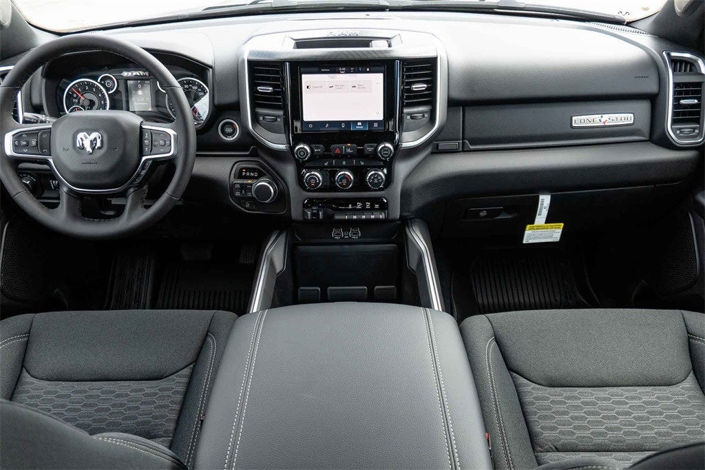 2026 RAM Ram 1500 RAM 1500 LONE STAR CREW CAB 4X4 5'7' BOX