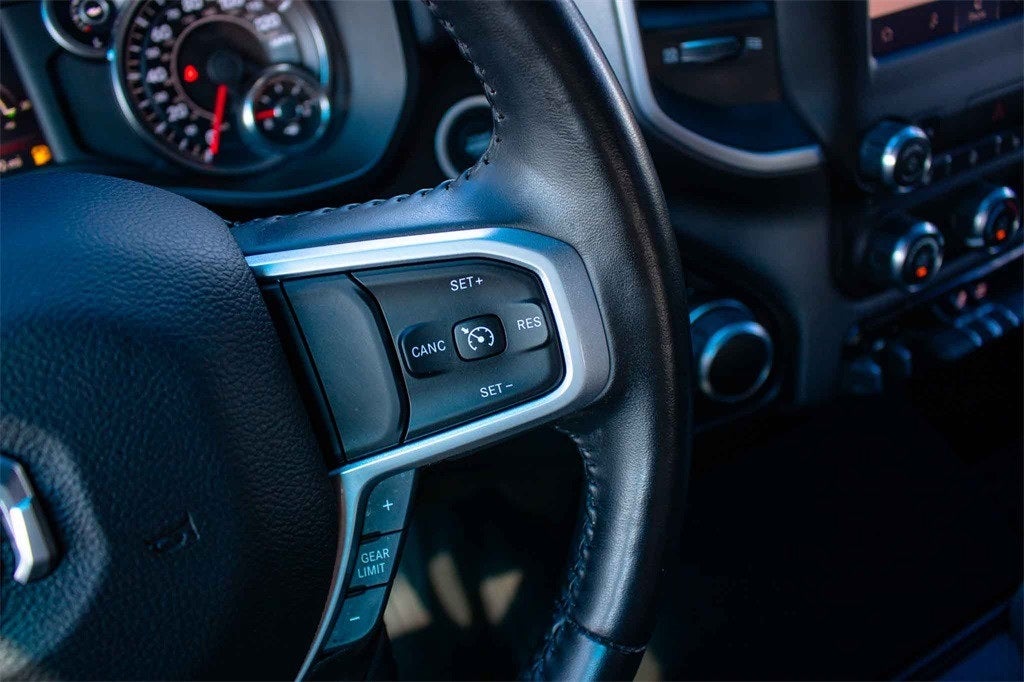 2023 RAM 1500 Big Horn Crew Cab 4x4 5'7' Box