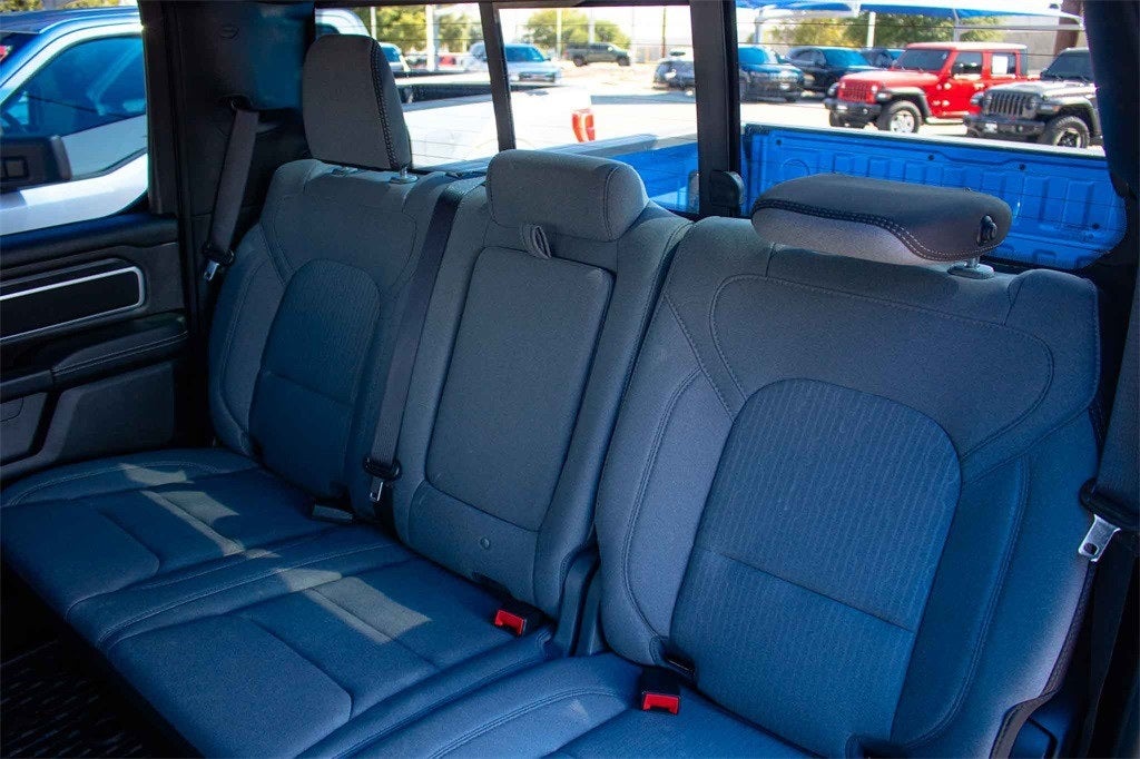 2023 RAM 1500 Big Horn Crew Cab 4x4 5'7' Box