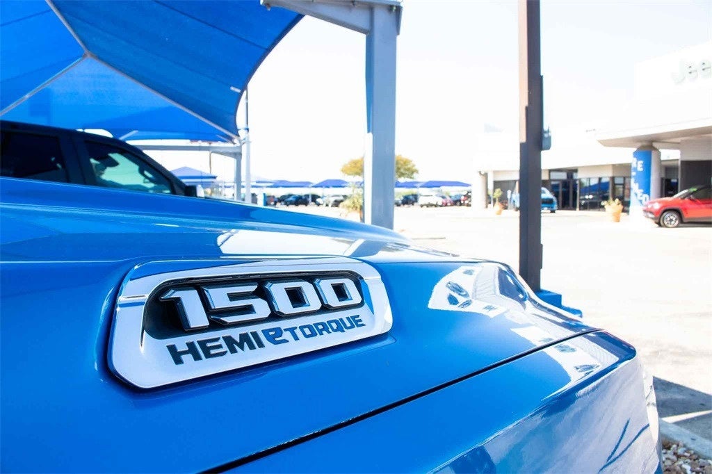 2023 RAM 1500 Big Horn Crew Cab 4x4 5'7' Box