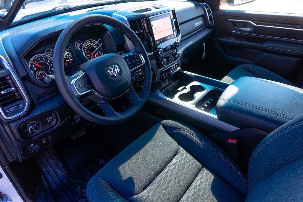 2026 RAM Ram 1500 RAM 1500 LONE STAR CREW CAB 4X4 5'7' BOX