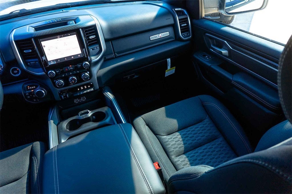 2026 RAM Ram 1500 RAM 1500 LONE STAR CREW CAB 4X4 5'7' BOX