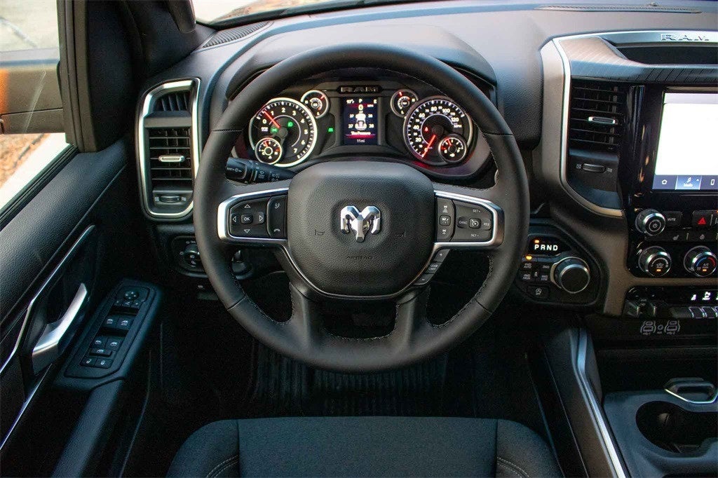 2026 RAM Ram 1500 RAM 1500 LONE STAR CREW CAB 4X4 5'7' BOX