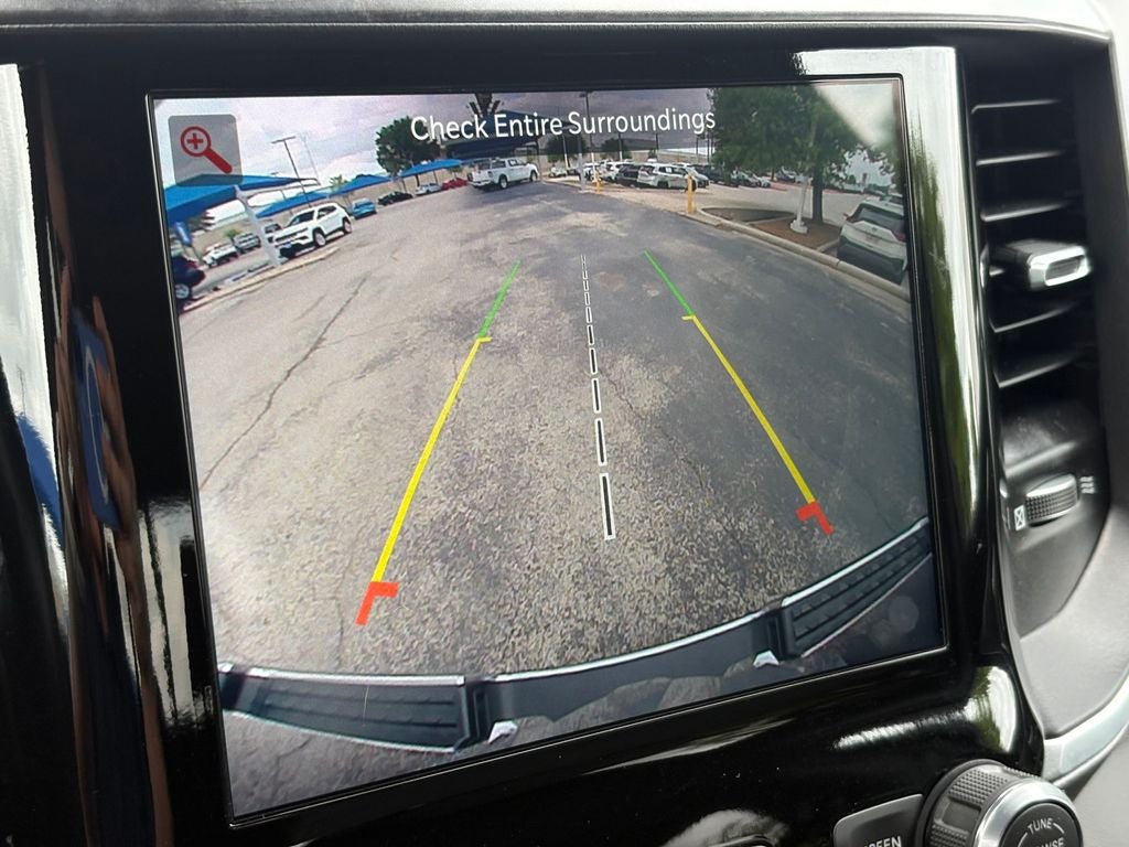 2022 RAM 1500 Big Horn Crew Cab 4x4 5'7' Box