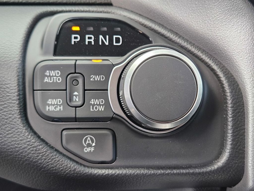 2026 RAM Ram 1500 RAM 1500 LONE STAR CREW CAB 4X4 5'7' BOX