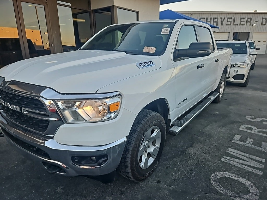 2024 RAM 1500 Big Horn Crew Cab 4x4 5'7' Box
