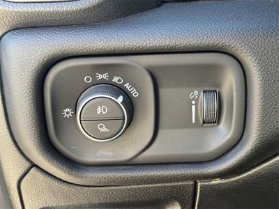 2024 RAM 1500 Big Horn Crew Cab 4x4 5'7' Box