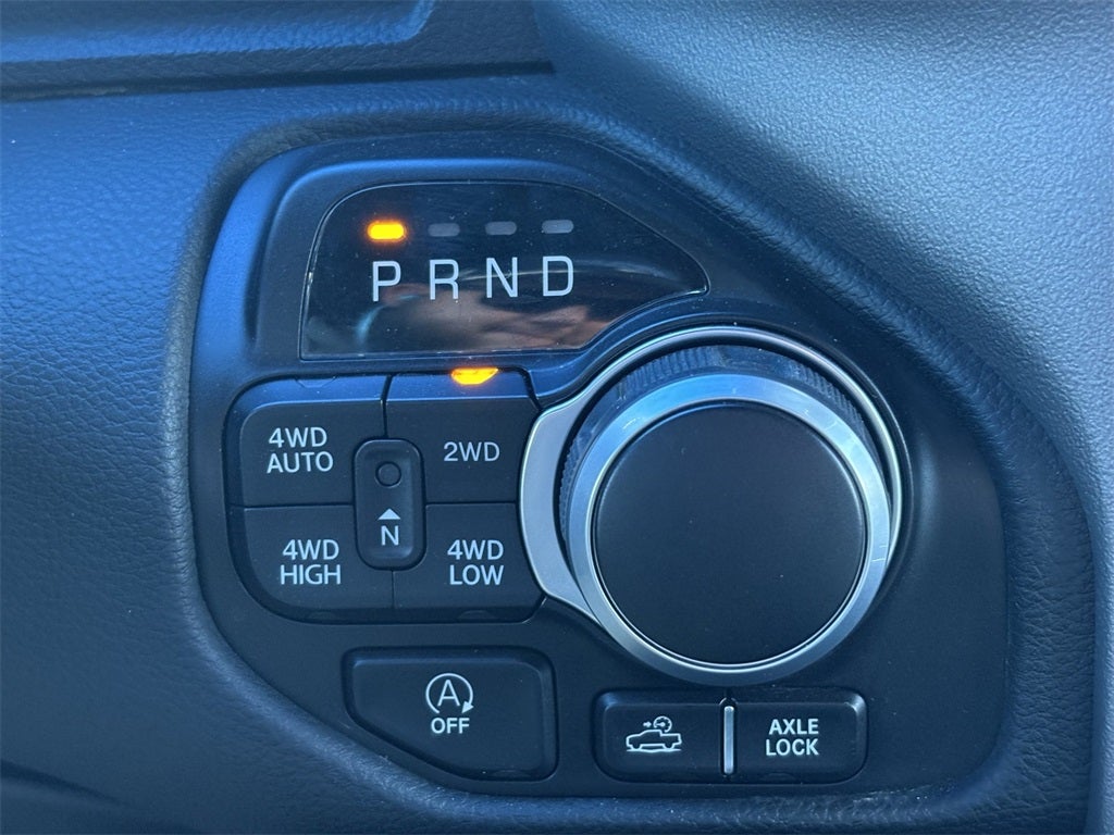 2024 RAM 1500 Big Horn Crew Cab 4x4 5'7' Box