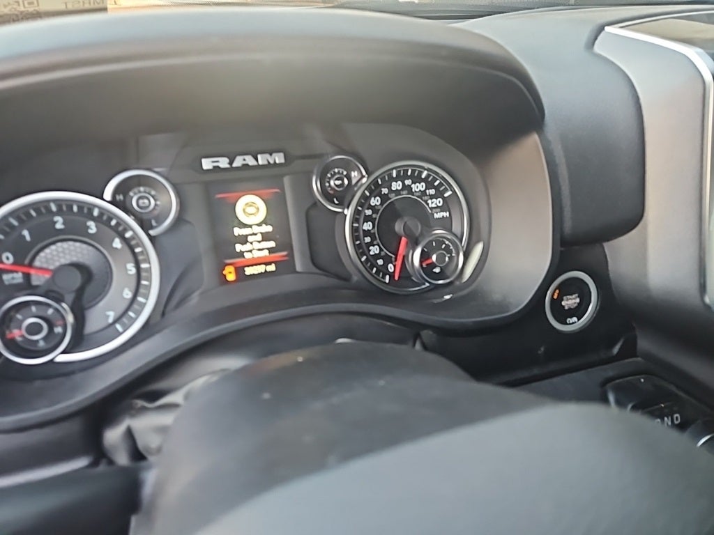 2024 RAM 1500 Big Horn Crew Cab 4x4 5'7' Box