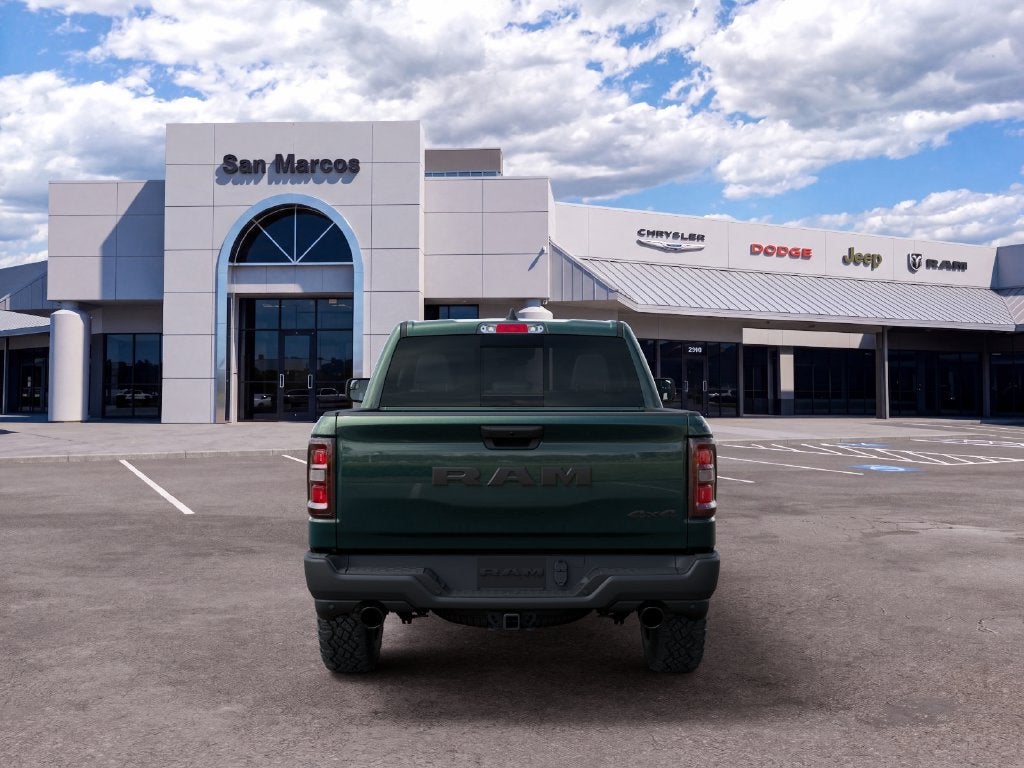 2027 RAM 1500 RAM 1500 WARLOCK CREW CAB 4X4 5'7' BOX